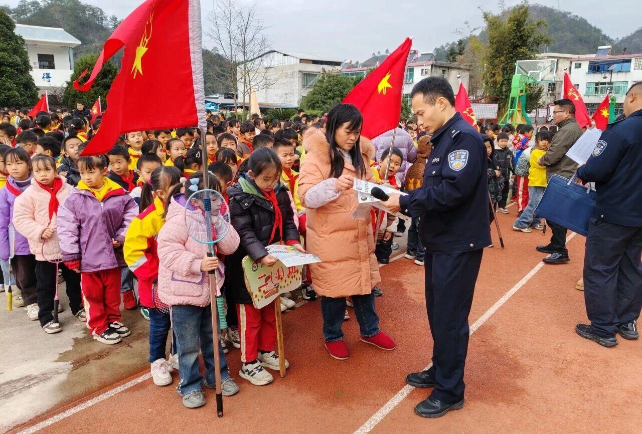 圖2 宣講活動(dòng)現(xiàn)場(chǎng).jpg