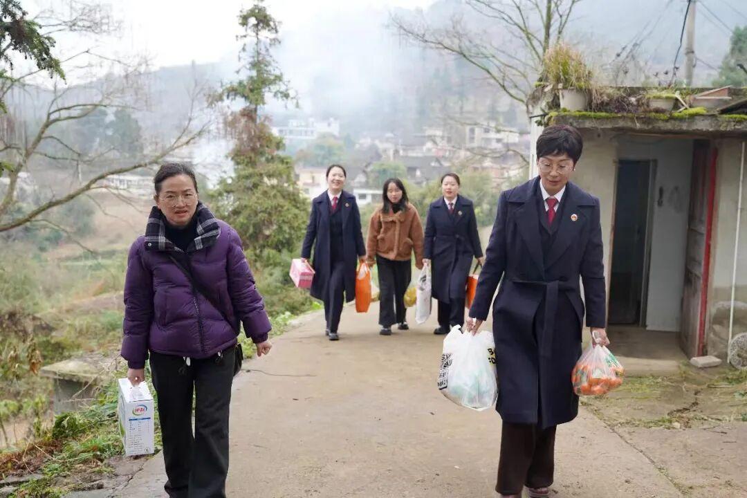 圖1 回訪現(xiàn)場.jpg