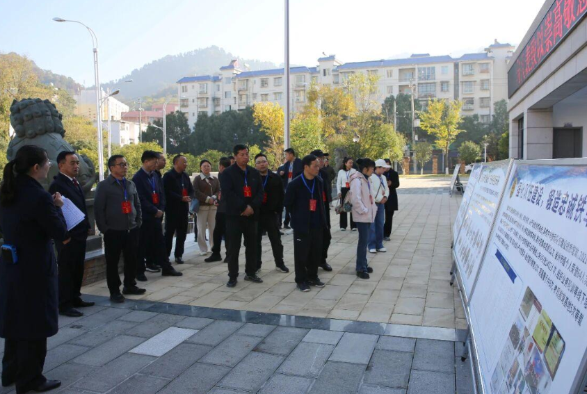 貴州省州市三級(jí)人大代表視察都勻市檢察院工作